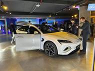 Akce se uskutečnila ve Foru Karlín 1. dubna a dorazily stovky hostů.