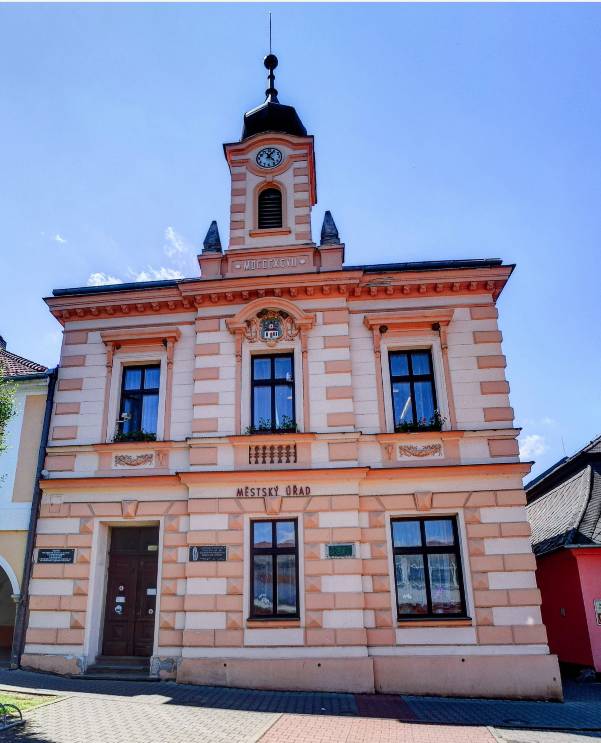 Upozorňujeme občany, že dne 3.4.2025 bude Městský úřad Golčův Jeníkov, z důvodu přerušení dodávky el. energie, uzavřen.   Děkujeme za pochopení.