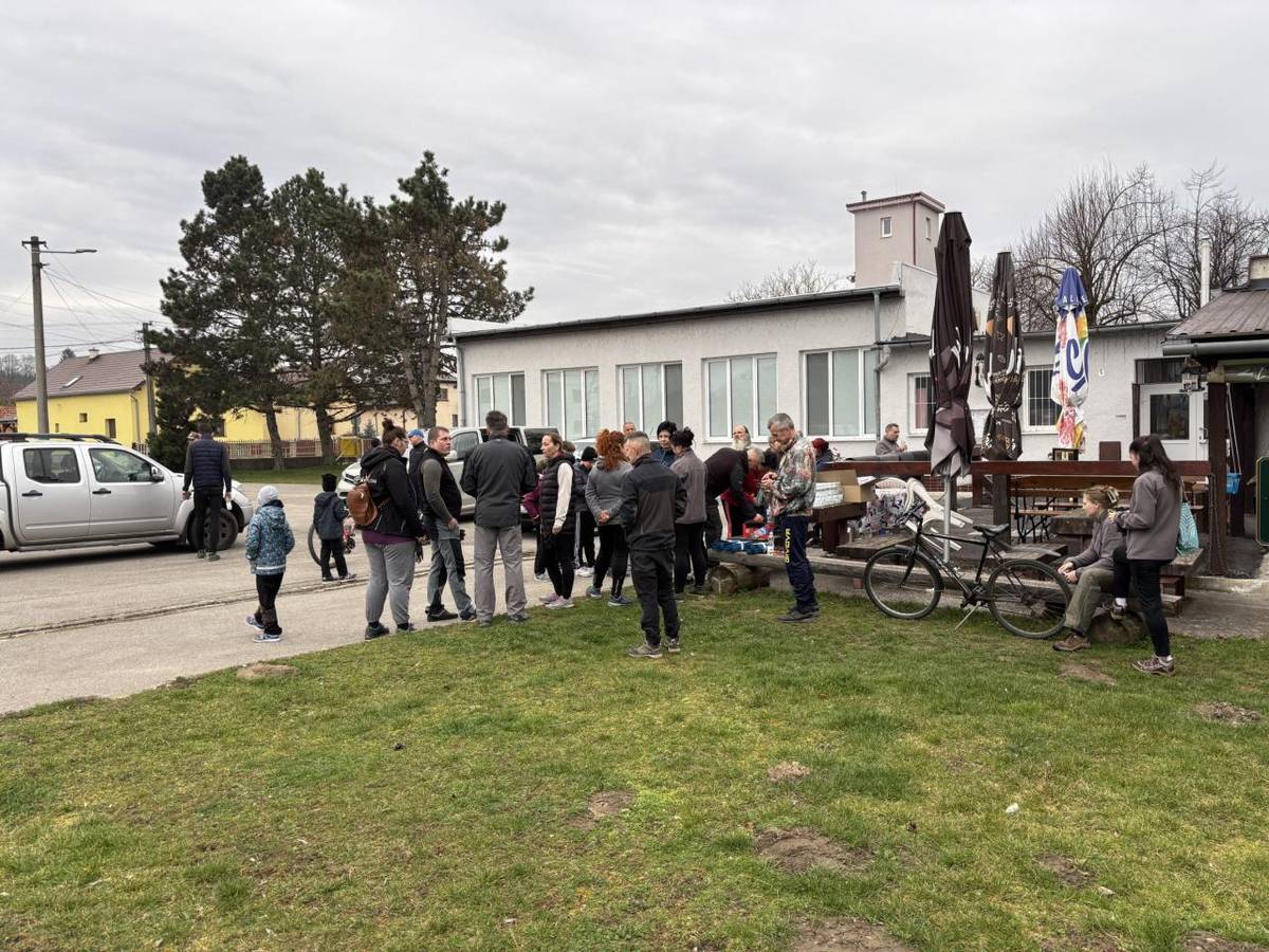 Dňa 29.3. sa v obci uskutočnila brigáda s cieľom poupratovať spoločné priestory obce. Brigády sa zúčastnilo veľa dobrovoľníkov a odmenou pre nich bol dobrý pocit z čistejšej obce a pripravené občerstvenie starostom.