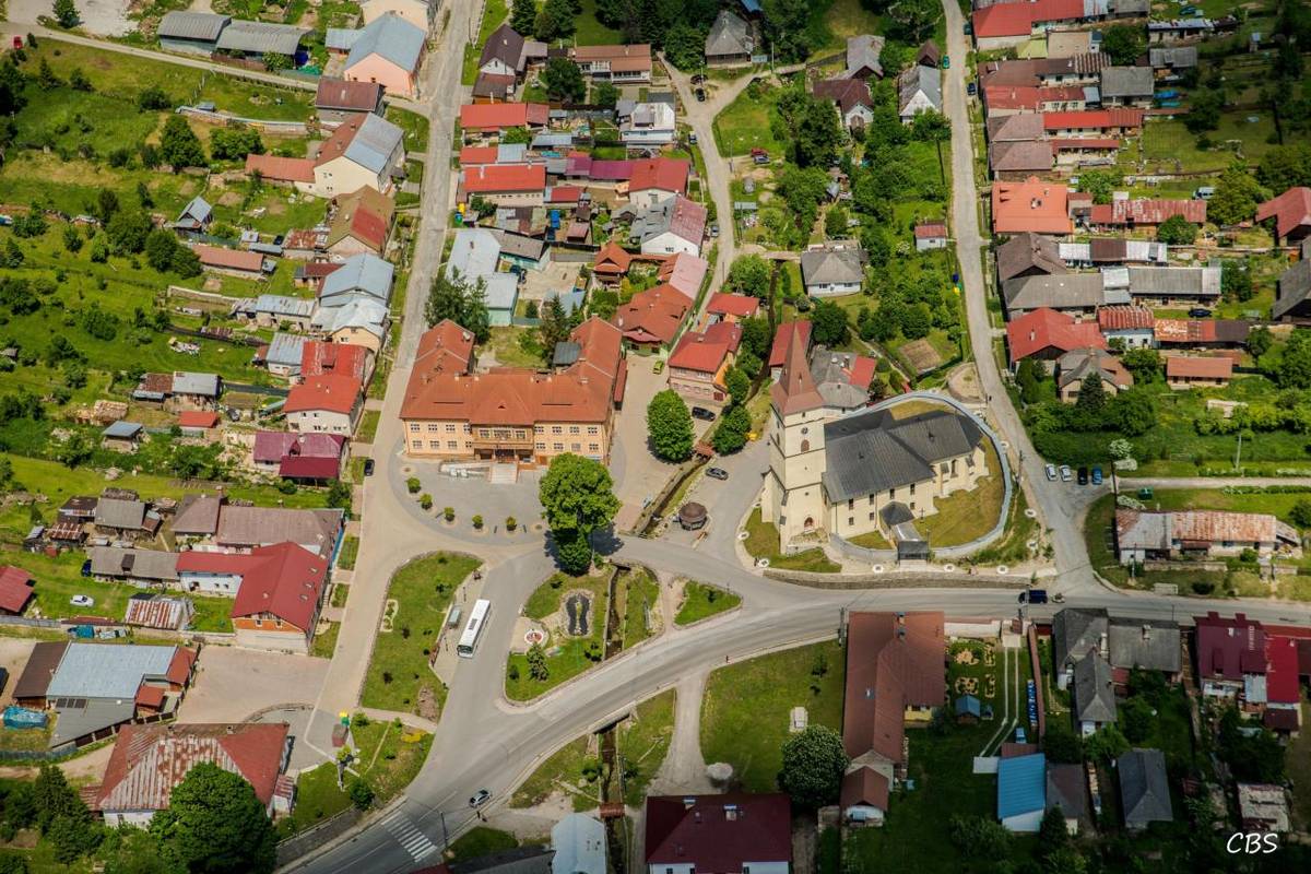 Letecké zábery na obec Švedlár