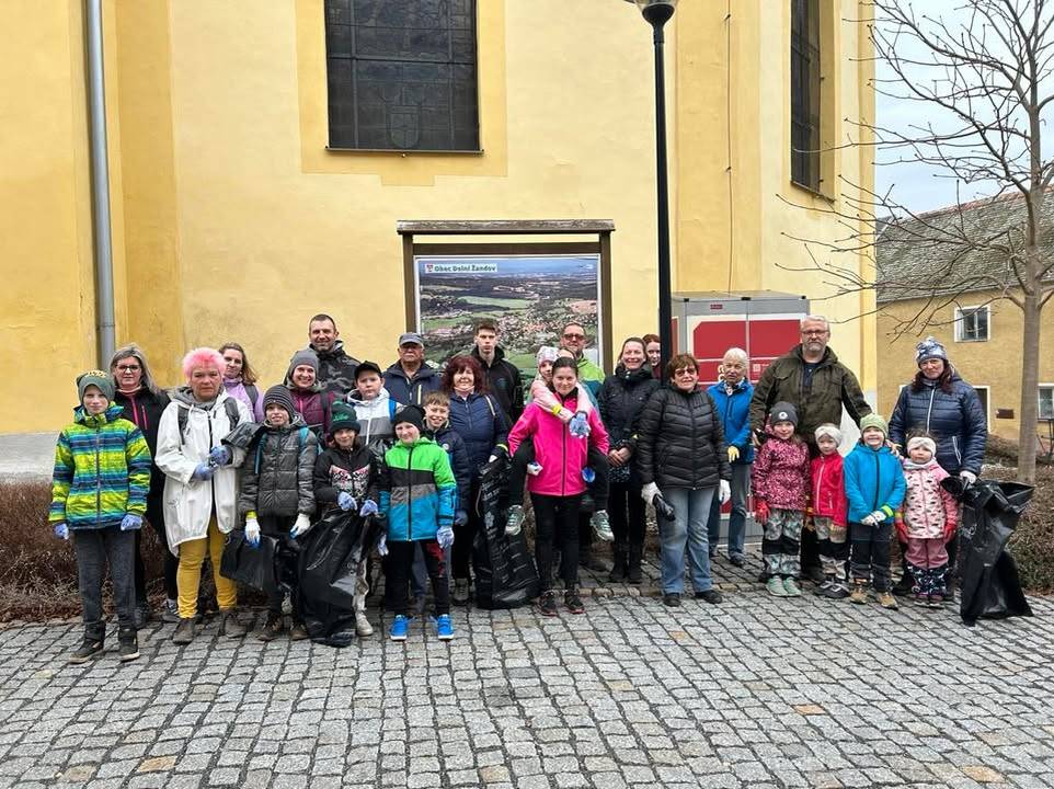 Ukliďme Česko - Ukliďme společně Dolní Žandov a okolí