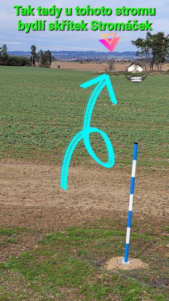 Tento týden je to po rovince, první obrázek je ze silnice, ale ke skřítkům musíte dojit po polňačce a pak po trávě