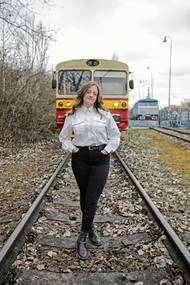 U vlaků se našla a projížďky přírodní krajinou miluje.