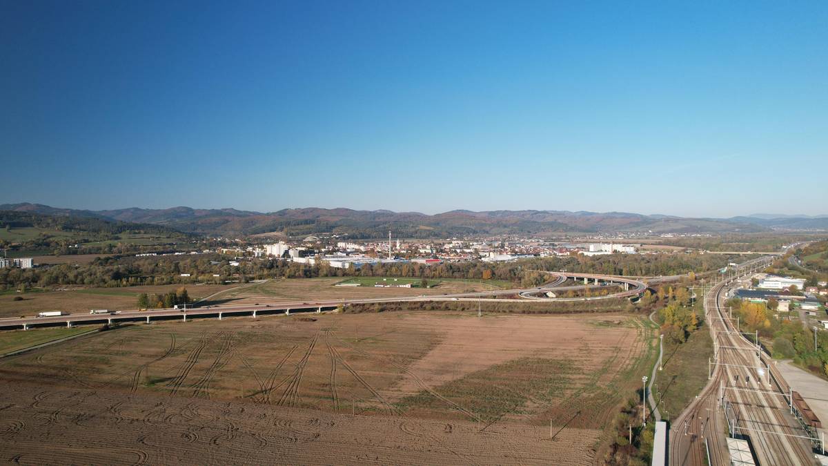 Upozorňujeme občanov Mikšovej, Pšurnovíc a Beňova, že vývoz biologicky rozložiteľného odpadu (BRO), sa z dôvodu sviatku – Veľký piatok, dňa 18.04.2025, uskutoční až po Veľkej noci, v utorok 22.04.2025.     Ďakujeme za pochopenie💚🌿     foto: Milan Kosec