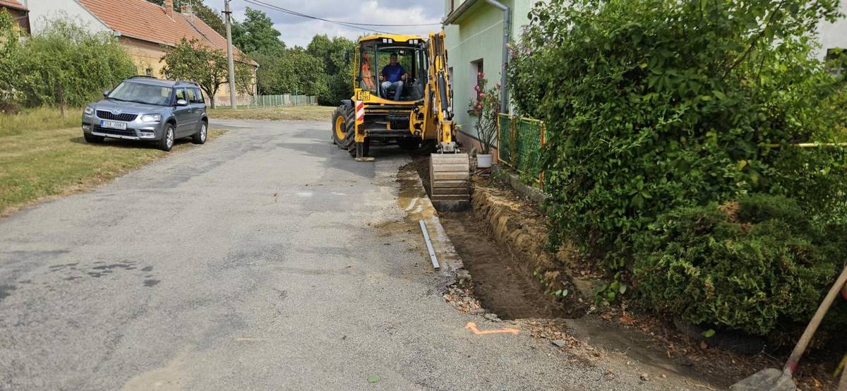 .         Projekt      Oprava místní komunikace Ke Mlýnu      byl spolufinancován z prostředků Ministerstva pro místní rozvoj ČR