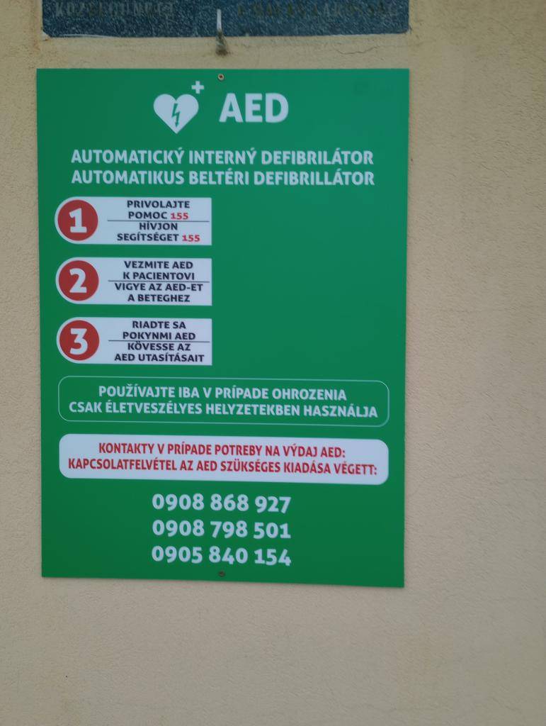 Informačná tabuľa - AED