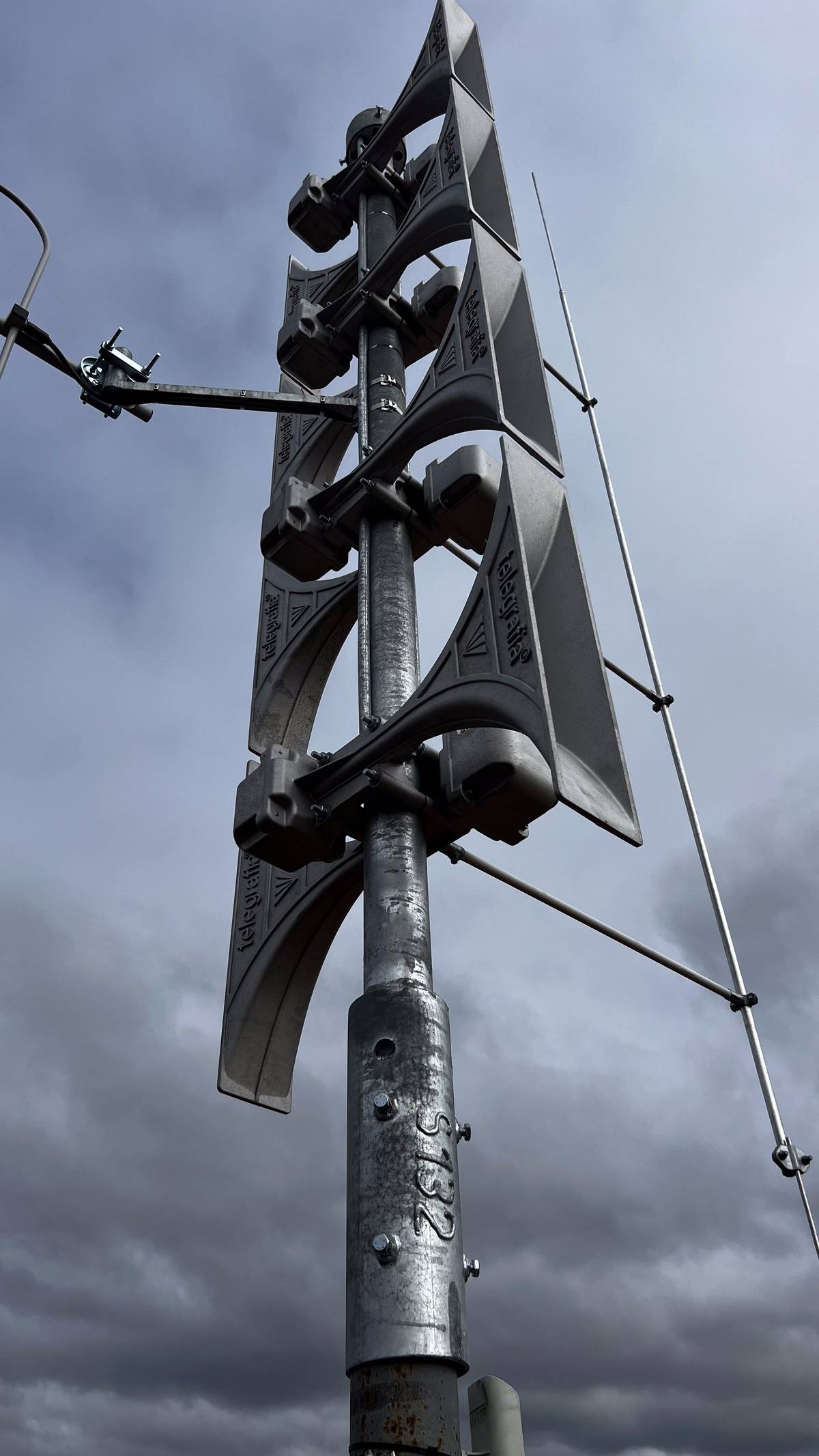 Ve čtvrtek 10.4.2025 cca v 10:00-12:00 hod. proběhne po rekonstrukci varovného a výstražného systému mimořádná zkouška nové sirény  S132-Neslovice  za účasti Útvaru havarijní připravenosti  EDU a HZS Jihomoravského kraje.