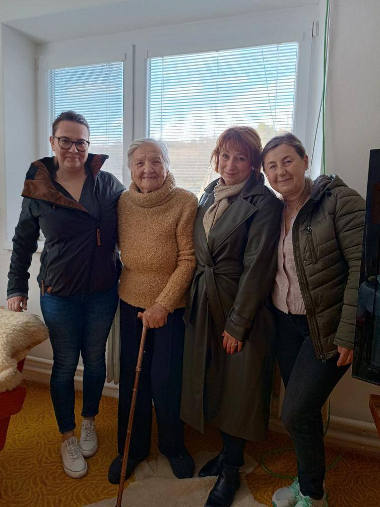 Fotografie z oslavy významného životného jubilea našej občianky Anny Bobčekovej.