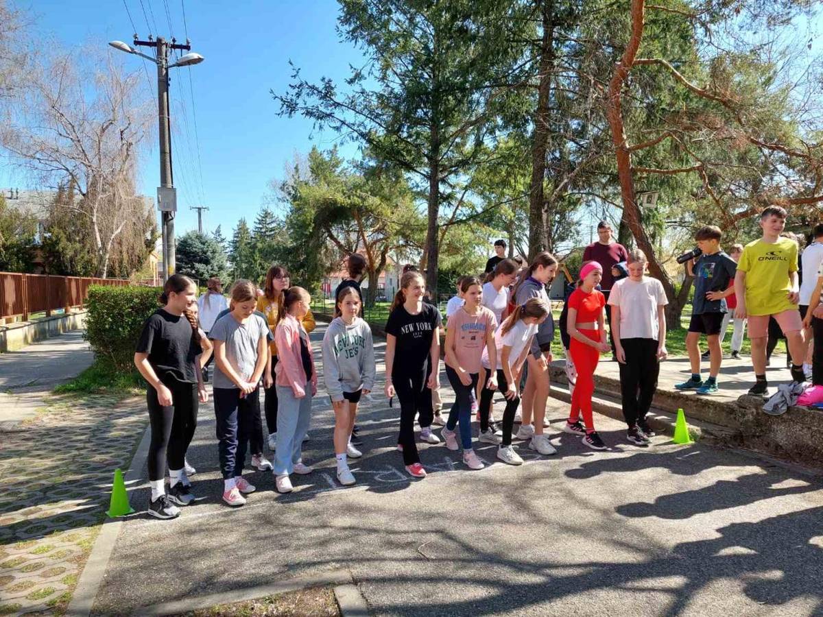 1. 4. 1945 bola obec Šintava oslobodená od fašistickej armády. Preto si už tradične v tomto období pripomíname významnú udalosť pre všetkých obyvateľov spomienkovým behom obcou.