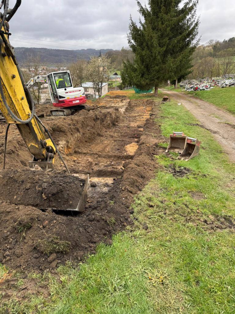 Začali sa stavebné práce na miestnom cintoríne v rámci operačného programu Program rozvoja vidieka.