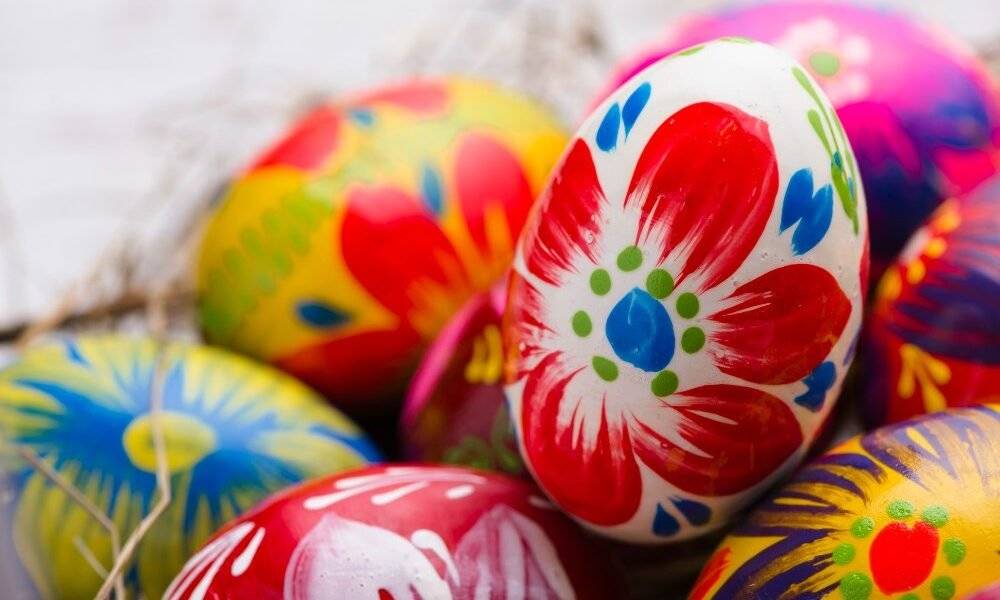 Vážení občania, prajeme vám radostné prežitie Veľkonočných sviatkov plné pokoja, hojnosti a lásky v srdciach vašich blízkych. Iveta Balšianková a obecné zastupiteľstvo