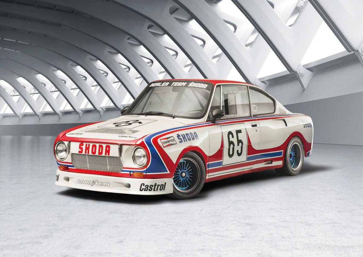 Závodní Škoda 130 RS letos slaví padesát let.