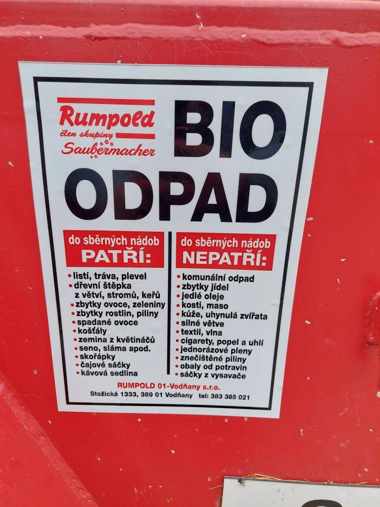 Vážení spoluobčané,   do obce byl nově přistaven kontejner na BIODPAD (před OÚ) a také nový kontejner na oblečení. Tento kontejner neslouží k žádným charitativním účelům jedná se pouze o legislativně povolený sběr a likvidaci oblečení. Informace k bioodpadu viz níže.