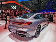 Nová A5 Sportback má v Číně delší rozvor náprav a jinak tvarovaná zadní světla.