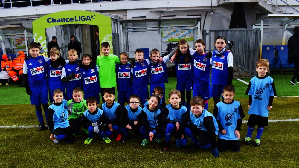 V sobotu 15.února se stal velmi významným pro nejmenší členy TJ Sokol Bavorov. Zúčastnili se ligového utkání Dynamo České Budějovice - Jablonec jako úvodní doprovod hráčů! Za fotografie děkuji Janu Škrlemu.