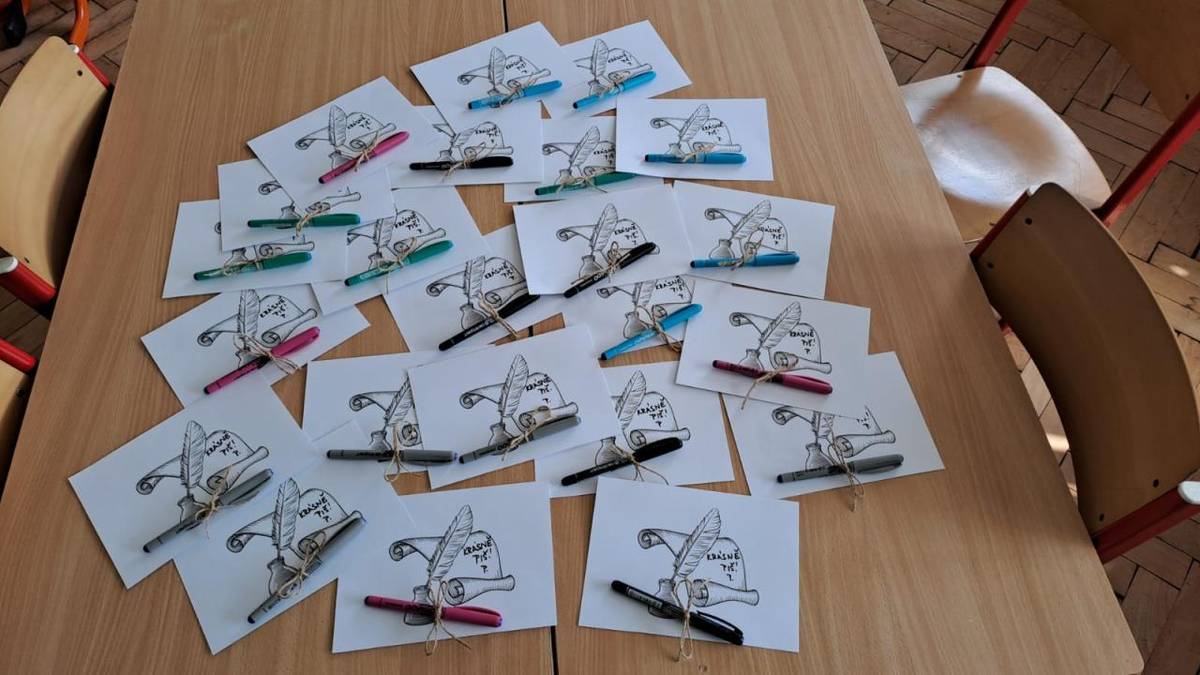 Hurá!!!  Konečně máme všichni pero.  Nebylo to jen tak, museli jsme složit slib.