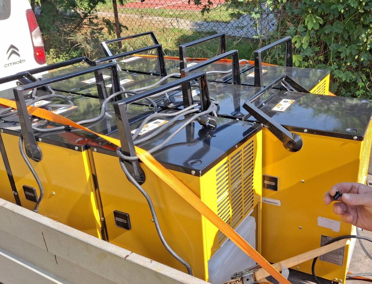 Žádáme všechny občany, kteří mají stále zapůjčené vysoušeče, aby je nejpozději do 30. dubna 2025 vrátili na obecní úřad.  V případě potřeby je možné se na vrácení domluvit individuálně na telefonním čísle 556 417 052.  Děkujeme za pochopení.