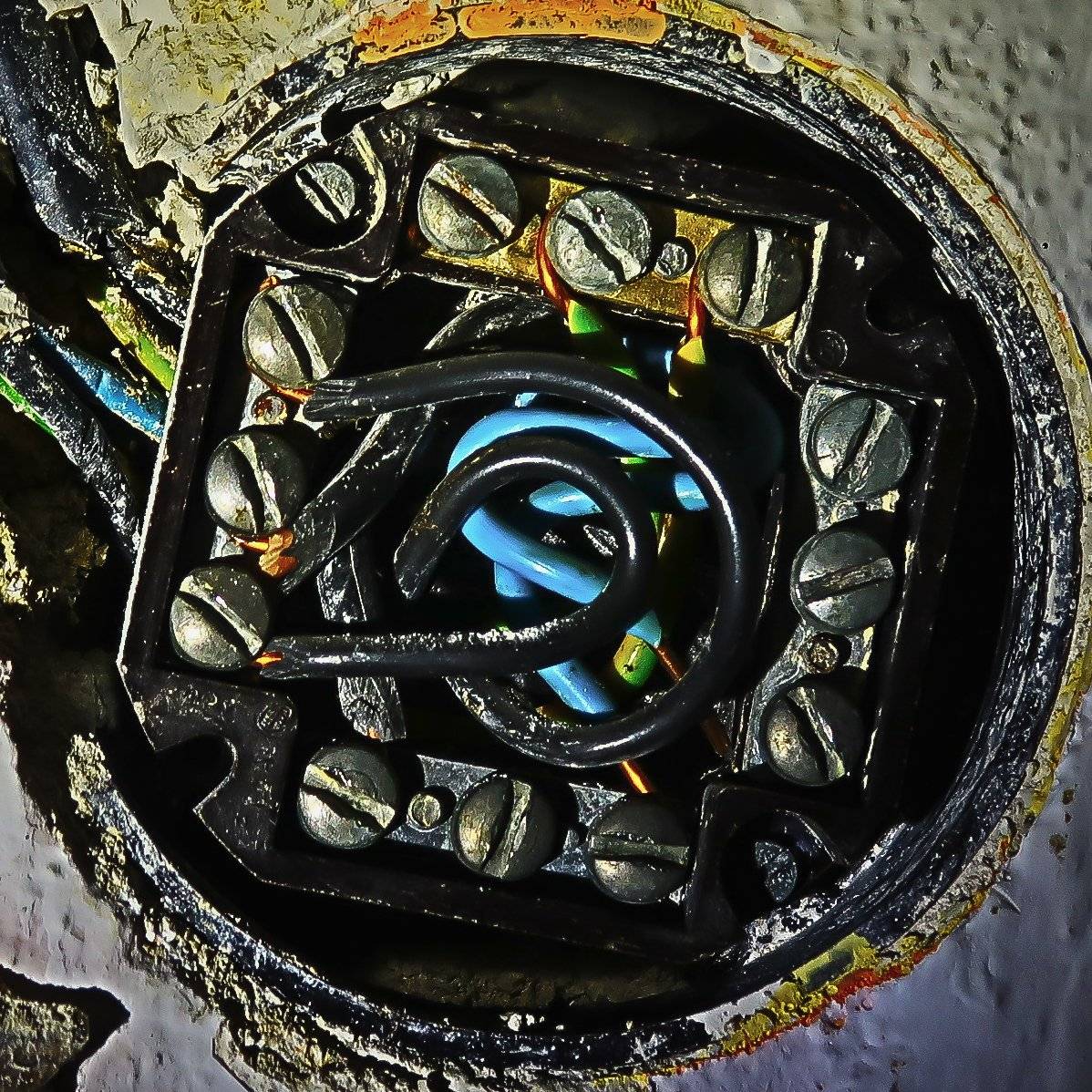 ODEČET ELEKTROMĚRŮ V SEDLCI, SVATÉM JANU POD SKALOU A V HOSTIMI  proběhne v pondělí od ranních hodin. Pokud váš elektroměr není přístupný z ulice a nebudete doma nechte prosím čísla z elektroměru na viditelném místě u vstupních dvěří !!! Na Záhrabské se bude odečítat tradičně až v létě. Ještě si dovoluji připomenout, že provádíme dotazníkové šetření k místní energetické koncepci (MEK), které je dostupné na aktualizovaném odkazu: https://form.typeform.com/to/KT7JrwXI?typeform-source=www.svatyjan.cz Vyplněním krátkého dotazníku nám pomůžete zaměřit MEK co nejvíce na konkrétní potřeby a možnosti v naší lokalitě.  Předem děkuji. Jiří Bouček