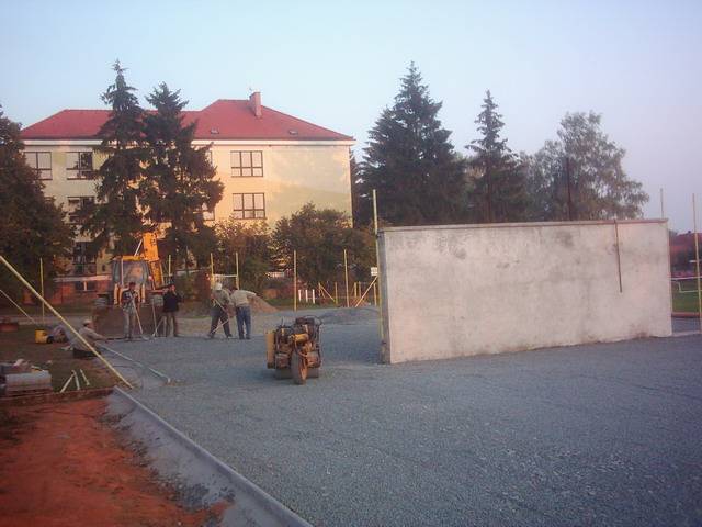 Výstavba nových kurtů