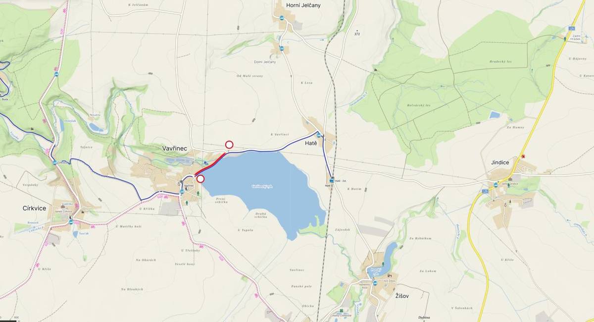 Z důvodu opravy poškozené opěrné zdi hráze Vavřineckého rybníka bude v termínu 5. 5. 2025 - 30. 6. 2025 uzavřen úsek silnice vedoucí po hrázi.