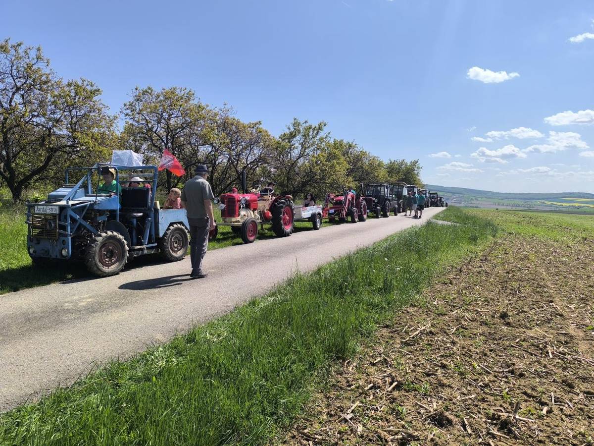 Strojparáda Lovčice květen 2025