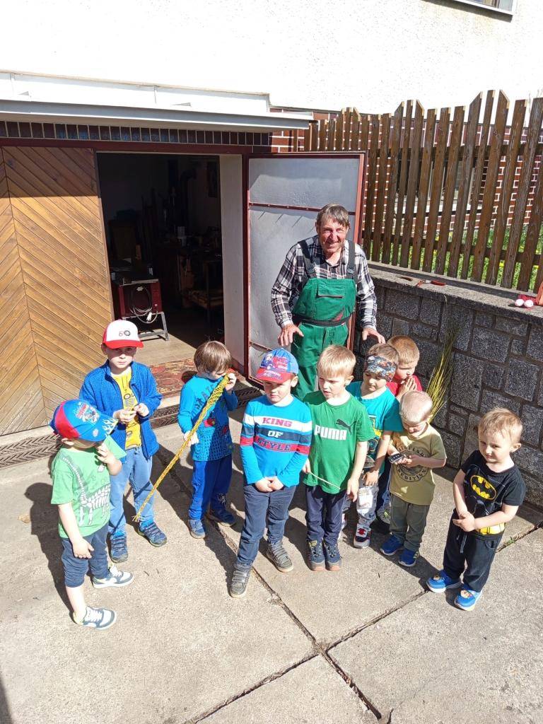 16.4.  ukázka jak se plete pomlázka