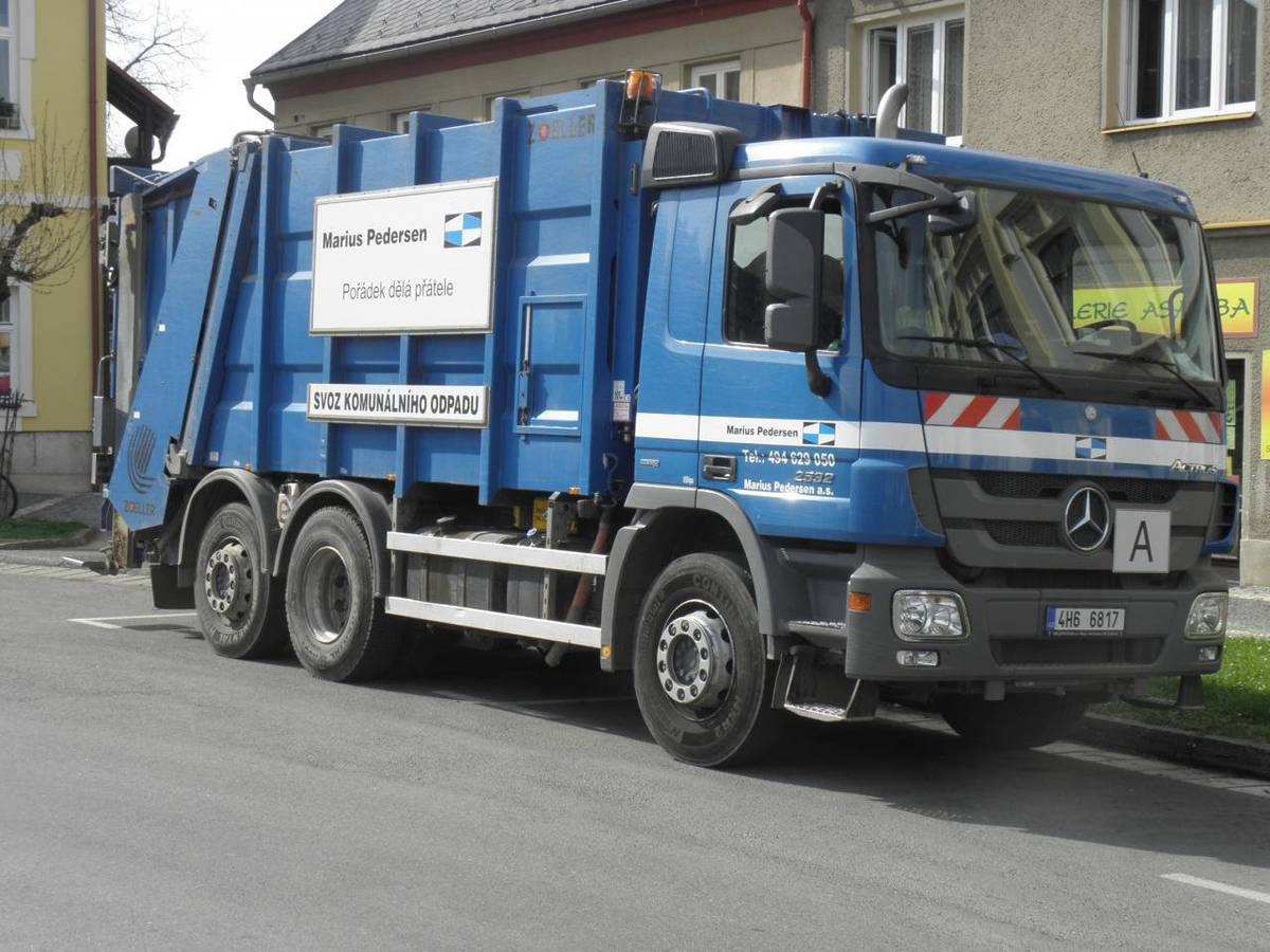 Upozorňujeme občany na nový systém svozu odpadu, který je v provozu od 1.5.2025. Svoz bude probíhat ve stejný den jako doposud, ale jen každý lichý týden.  Tedy každé liché úterý, jednou za 14-dní Tzn., že zítra 06.05.2025 proběhne svoz komunálního odpadu, další pak v úterý 20.05.2025.