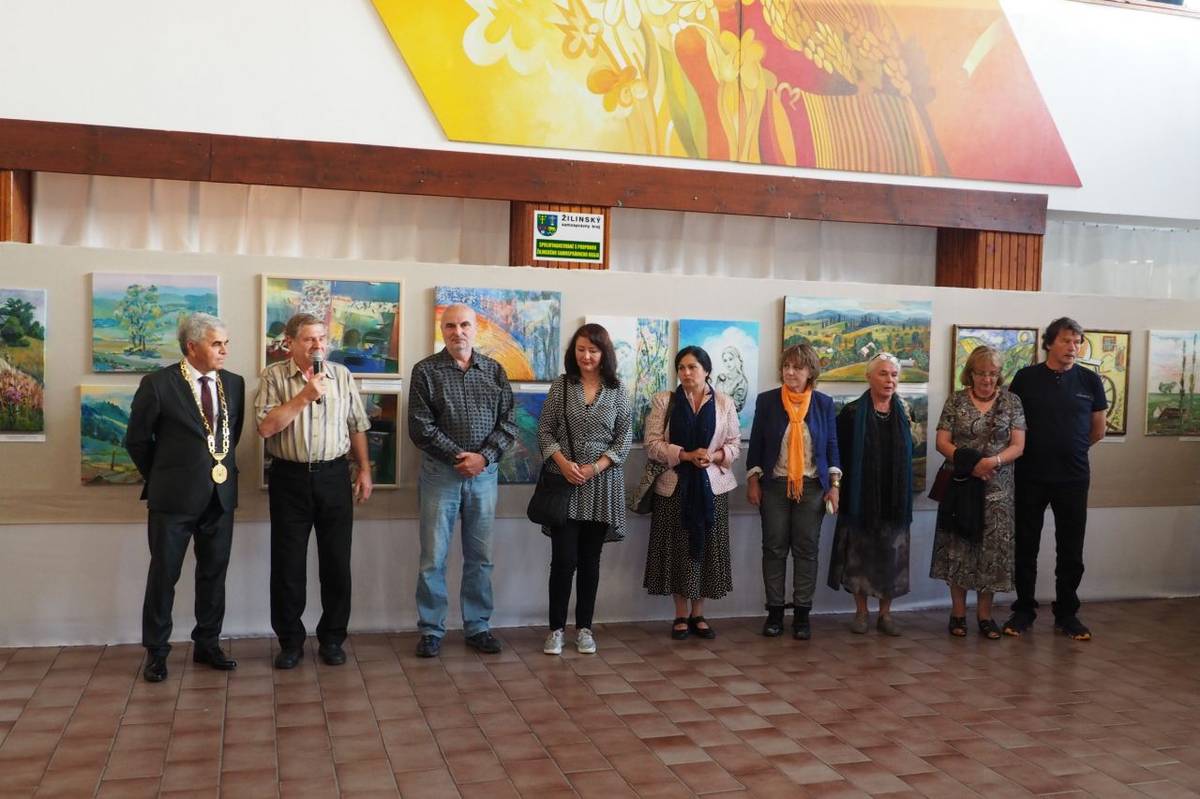 V. ročník "Medzinárodného maliarskeho sympózia Ignáca" Kolčáka.  Termín realizácie podporenej činnosti: 29.07. - 10.08. 2019.   V našej Obci Oravské Veselé /sále Kultúrneho domu/ sa konalo podujatie podporené ŽSK a to Medzinárodné maliarske  sympózium. Výstava umeleckých   diel - vermisáž obrazov zúčastnených autorov pod vedením akad. maliara Doc. Stanislava Harangozá.
