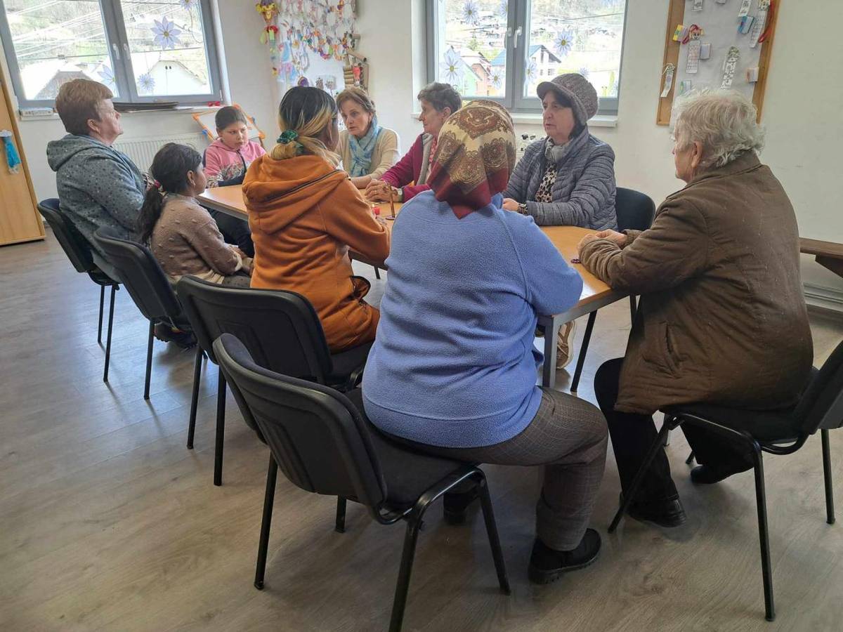 Stalo sa u nás dobrým zvykom stretnúť sa na prvý piatok pri spoločnej modlitbe ruženca. Každý mesiac sa tešíme novým členom našej modlitebnej skupinky. Tieto modlitebné stretnutia pomáhajú nielen k duchovnému rozvoju našich klientov, ale spájajú občanov a pomáhajú pri vytváraní dobrých vzťahov.