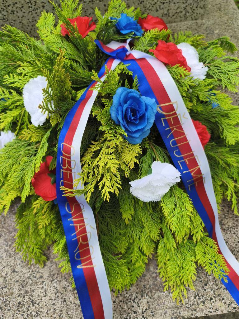 Uctění památky neznámého vojína.