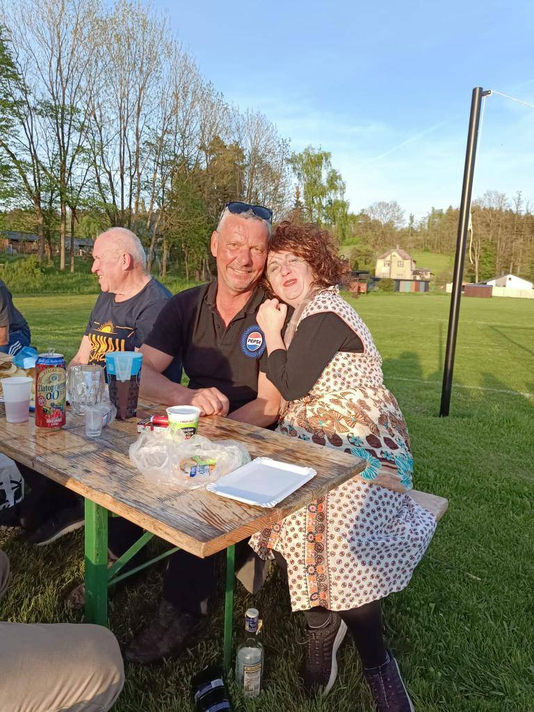 ČARODĚJNICE A STAVĚNÍ MÁJE