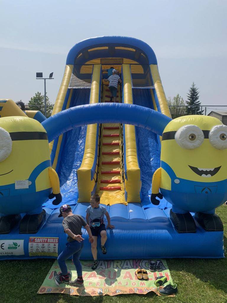 28.05.2023 sa v areáli Základnej školy v Huncovciach konalo športovo zábavné popoludnie, pri príležitosti blížiaceho sa Medzinárodného dňa detí pod záštitou Obce Huncovce a Komisie pre kultúru a šport.