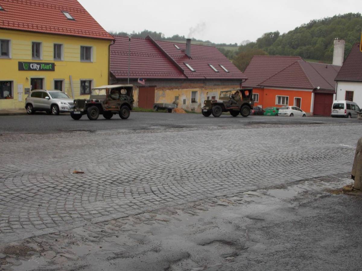 V pondělí 5. května 2025 dorazil na náměstí v Plánici konvoj historických vojenských vozidel „Přátelé 4. obrněné divize Prácheňsko“ a proběhlo položení věnců u pomníků padlých ve 2. světové válce  u příležitosti 80. výročí konce druhé světové války.