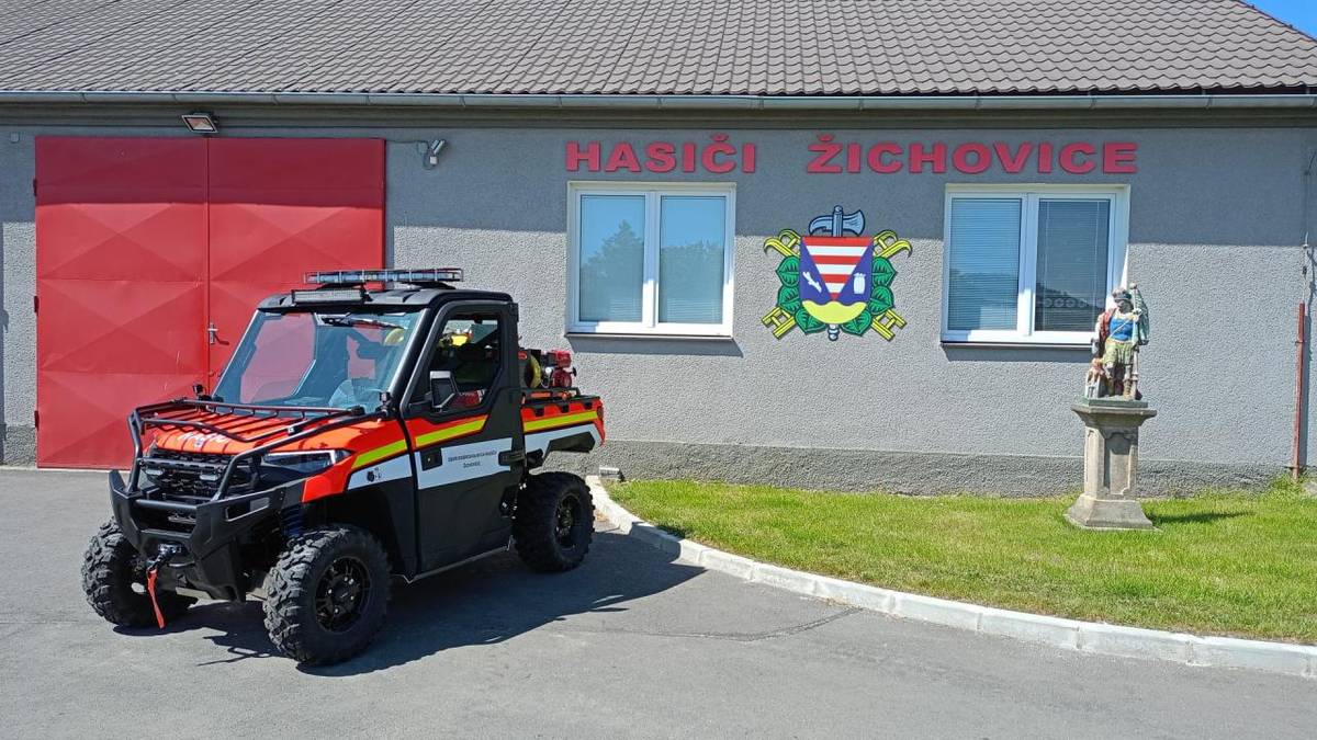 Speciální terénní vozidlo SxS