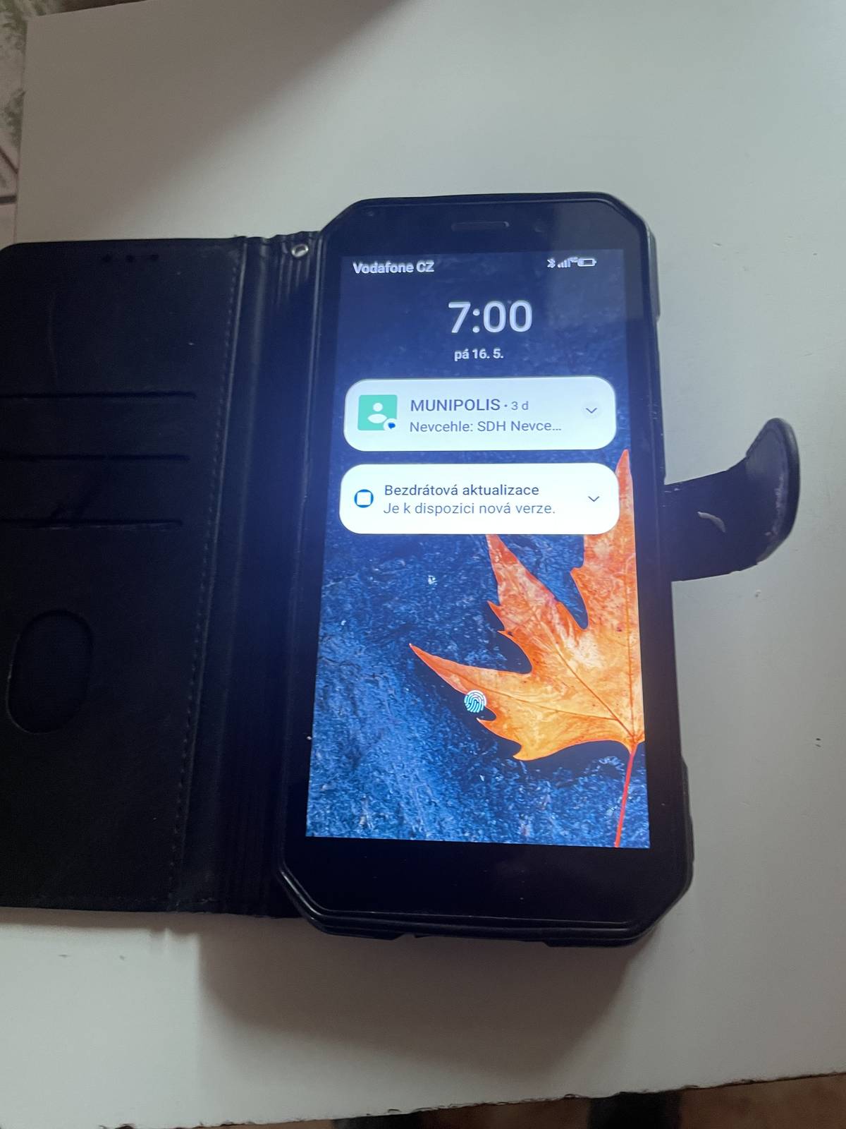 Dnes, t.j. 16.5. se našel před hostincem mobilní telefon. K vyzvednutí v č.p. 6, jídelna ZD, paní Pospíchalová.