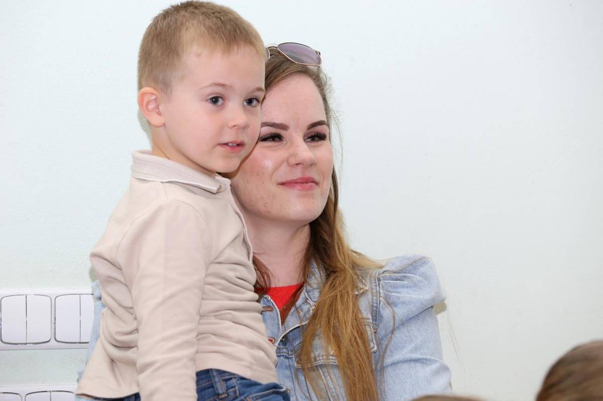 V nedeľu 11.mája 2025 sa vo veľkej sále KD Valaliky konala oslava Dňa matiek - Radostník.