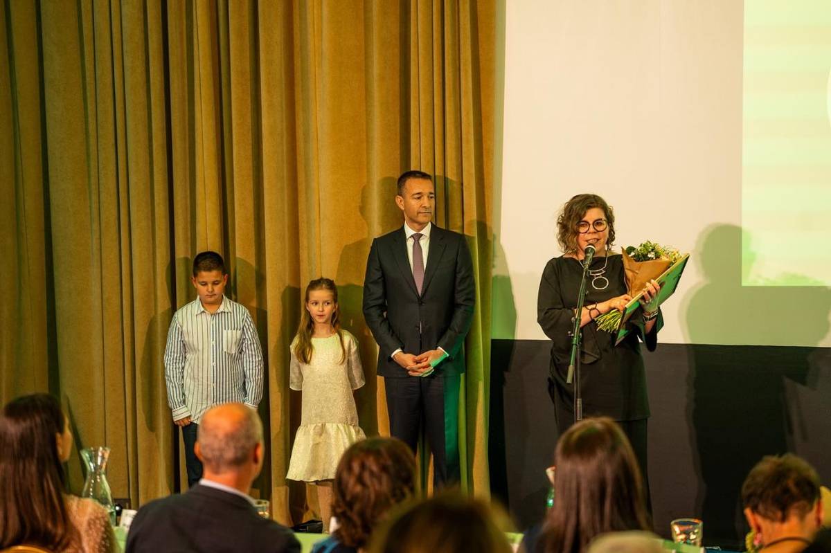 Gratulujeme PhDr. Zuzane Matejčíkovej Šarekovej k získaniu Špeciálneho ocenenia Ministerstva školstva, vedy, výskumu a športu SR v rámci podujatia Osobnosť poradenstva 2024.