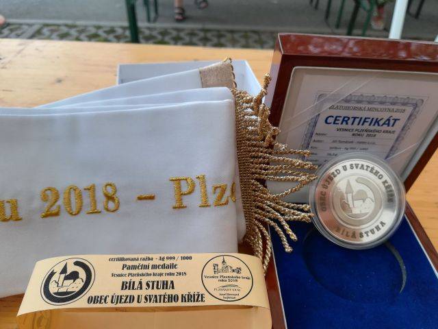 Bílá stuha za činnost pro mládež