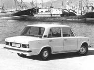 Seat 124 Especial byla dražší a lépe vybavená verze základního Seatu 124