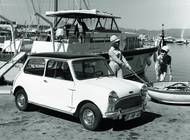 ... a Austin Mini. Dohromady vzniklo přes 21 tisíc jugoslávských austinů všech modelových řad.