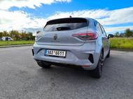 Díky 19 820 prodaným kusům se stal Renault Clio nejprodávanějším autem měsíce dubna v Evropě. V Česku si za stejné období připsal jen 106 registrací, což mu stačilo jen na 42. místo.