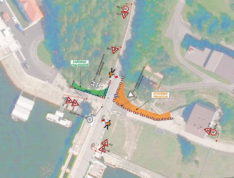 Nejdůležitější bodem jsou informace k plánovaným stavbám u hráze a s tím spojená regulace hladiny Lipna a omezení silničního provozu na hrázní komunikaci!