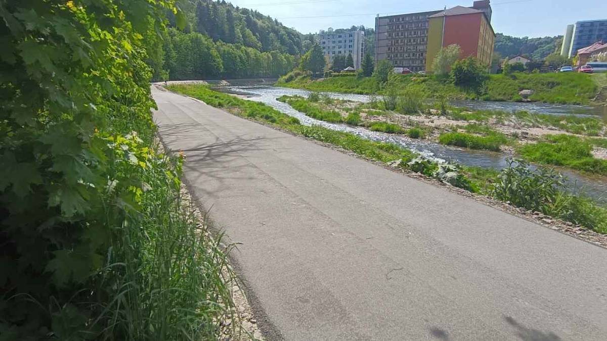 Nový úsek cyklostezky Greenway Jizera, spojující Železný Brod a Líšný, se slavnostně otevřela 18. května. Po letech plánování a výstavby se cyklisté i pěší dočkali bezpečné trasy podél řeky Jizery.