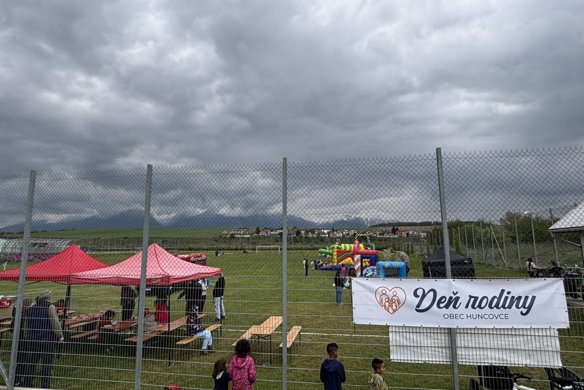 Aj tento rok sa pri príležitosti Dňa rodiny a Medzinárodného dňa detí konalo na futbalovom ihrisku TJ Tatran Huncovce zábavné popoludnie pre deti a rodičov.