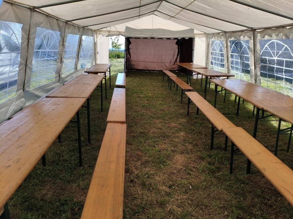 Gulášek je uvařený, kapela natěšená, vše připravené. Parkování je zajištěno na louce naproti hasičárně (vjezd je označený). Zima nám také nebude, ohřívadlo je v pohotovosti:) Přijďte pobejt, těšíme se na Vás!