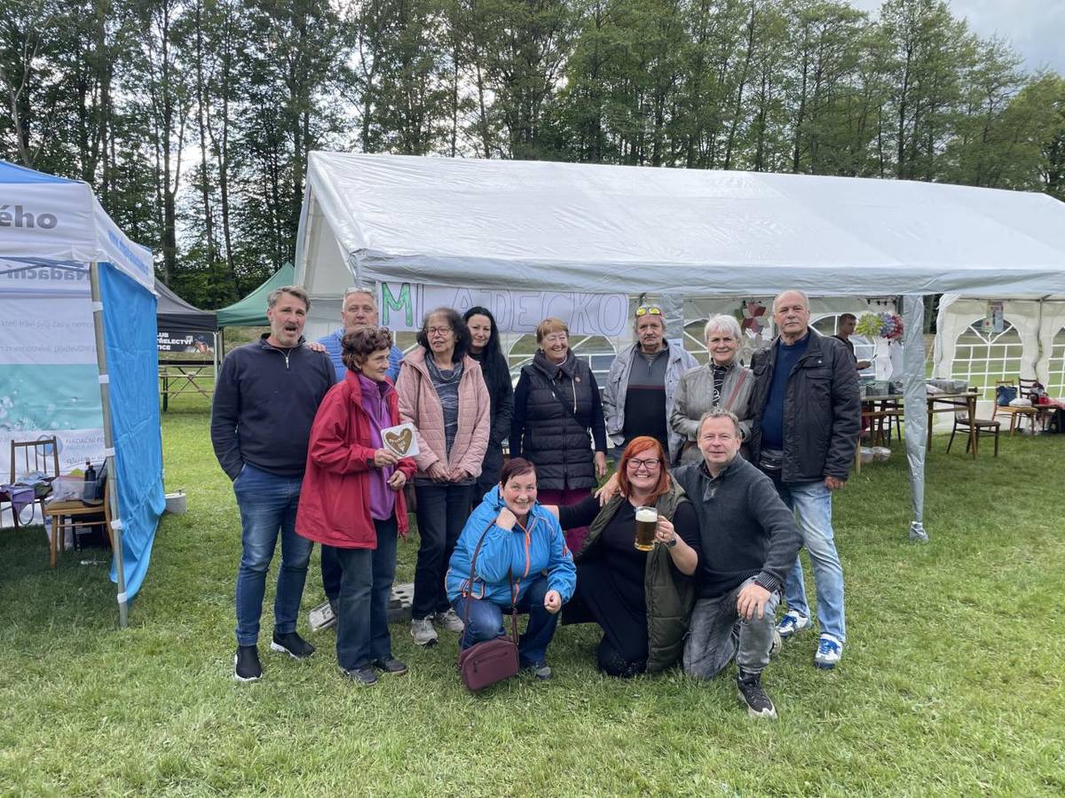 8. setkání občanů mikroregionů Hvozdnice a zahájení turistické sezóny hvozdnického expresu v sobotu 24.5.2025 na hřišti v Bohdanovicích