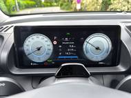 Ve městě za příjemných jarních teplot jezdí Inster pod 10 kWh na 100 km.