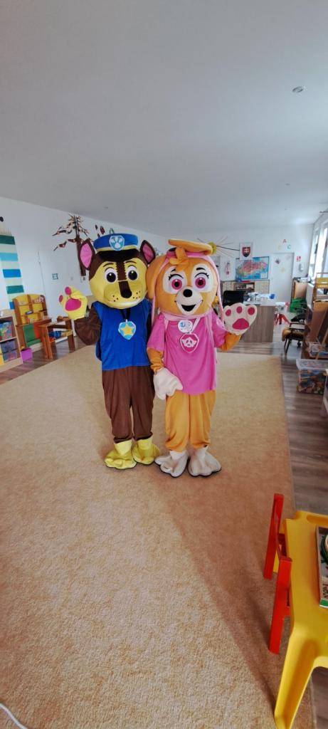 V utorok 27.5. našu škôlku navštívili obľúbené postavičky z Labkovej Patroly a užili si spoločný animačný program pri príležitosti blížiaceho sa Medzinárodného dňa detí.