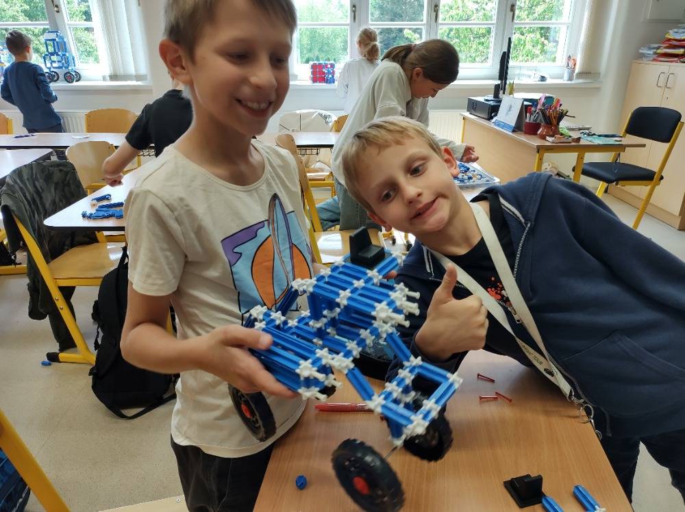 Třeťácké konstrukce