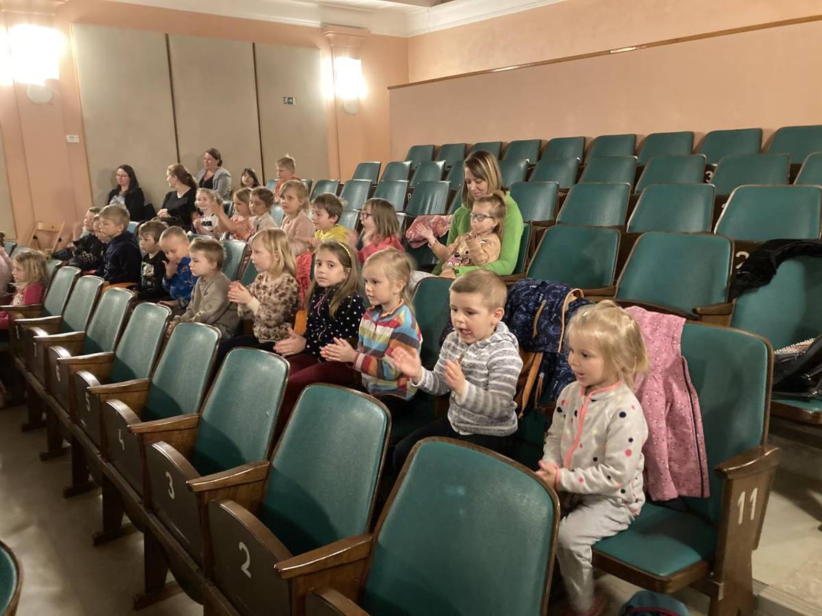 Výlet zámek Borovany + Peklománie.